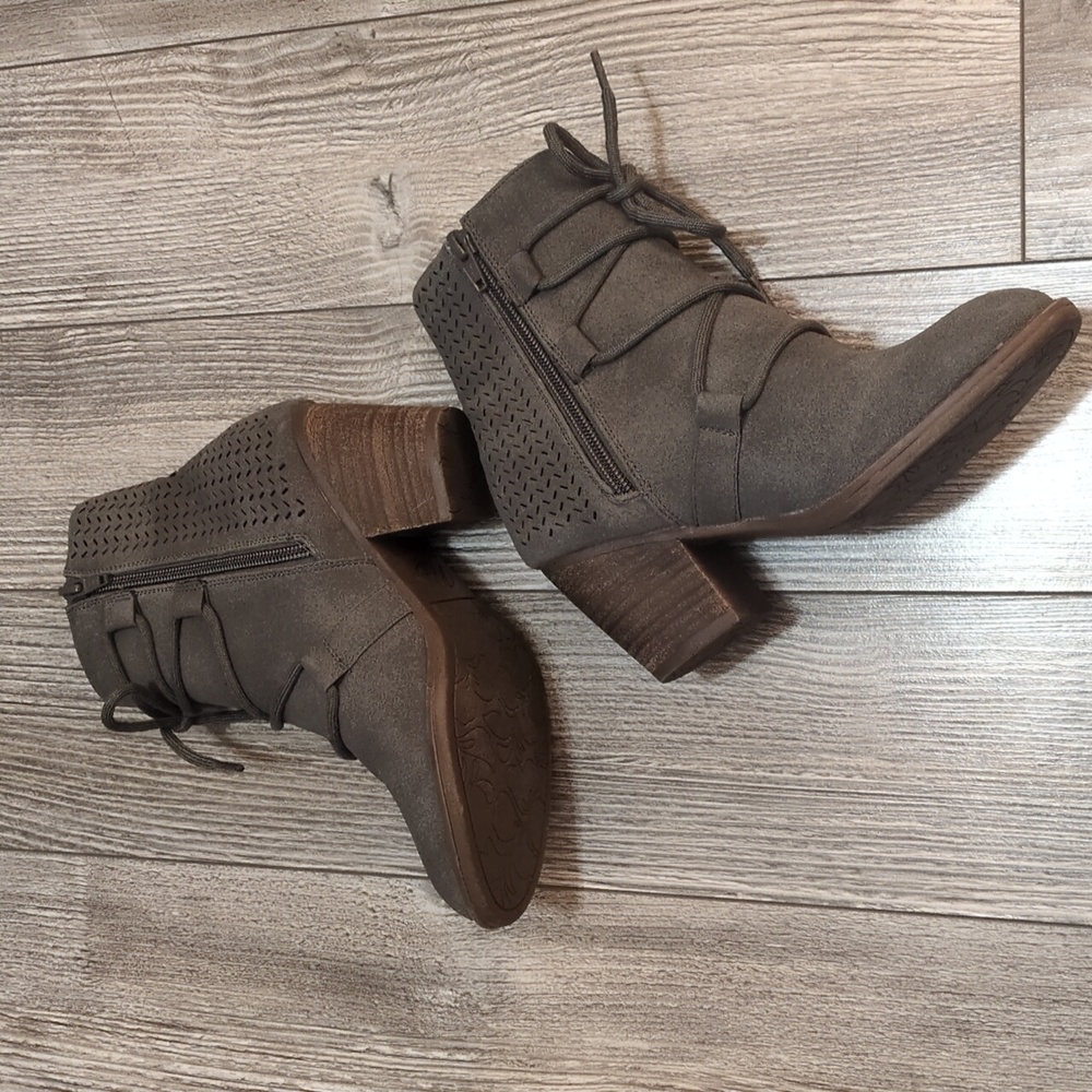 Roxy Khaki Lace Up Ankle Boots Size 5